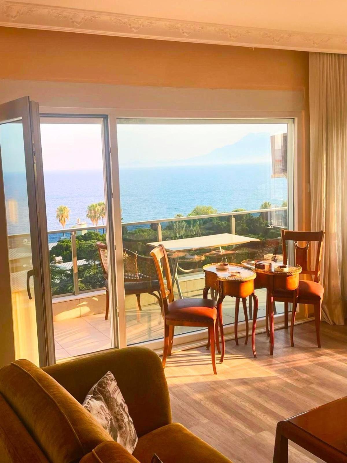 אנטליה Room With Sea View, Right In The Center מראה חיצוני תמונה